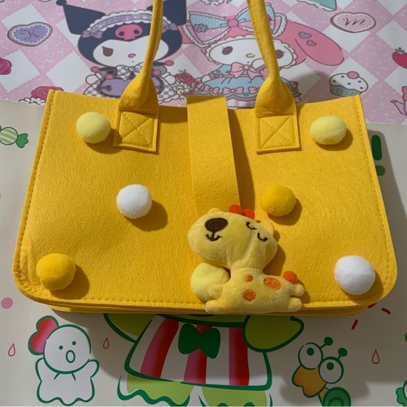 Storage Bin Design Purse with Giraffe Plush Button and Pompoms - Picture 2 of 9